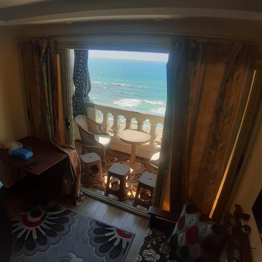 Panorama Apartment With A Charming Sea And Swimming Pool View Near Alexandria With Free Wifi شقة باطلالة ساحرة على البحر وحمام السباحة エクステリア 写真